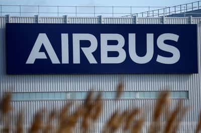 Image for Airbus shares dip as best-selling jet faces quality glitch