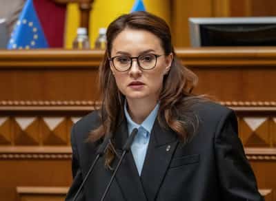 Image for Ukraine discusses new four-year lending program with IMF chief, PM says
