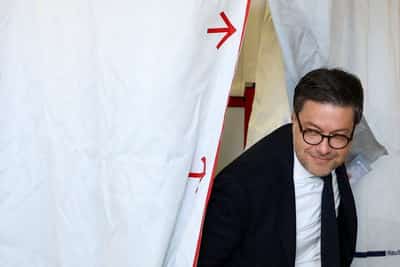 Image for Leftist, RN candidate virtually tied in first round of Marseille mayoral election, exit polls show