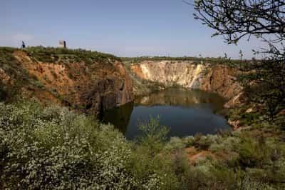 Image for Ukraine's mining heartlands tell Trump: Don't take advantage of us