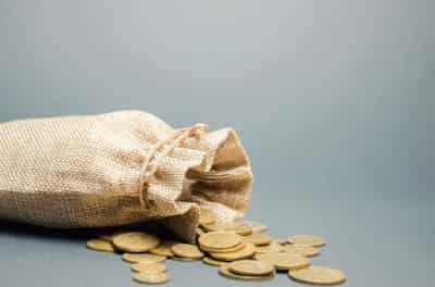 Image for Are banks missing out on the benefits of real-time cash liquidity reporting, asks new Deutsche Bank paper