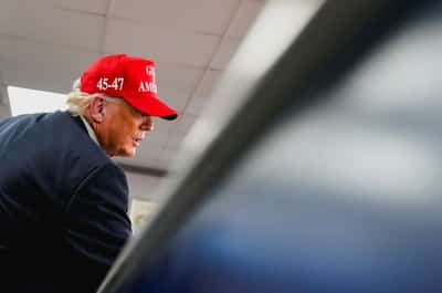 Image for Trump warns some Americans may die amid US strikes in Iran