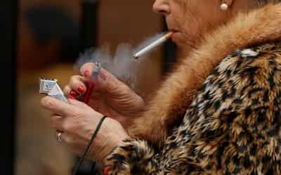 Image for Spain seeks to extend smoking ban to terraces, include vapes