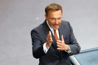 Image for German finance minister praises Greek reforms, says must continue