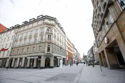 Image for German investor morale surges on shopping spree expectations