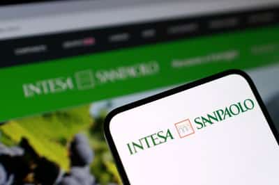 Image for Intesa's profits top forecast on strong trading, confirm solid start for sector