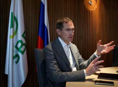 Image for Russia's largest lender sees economy cooling for another year