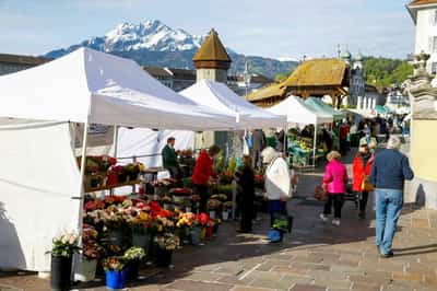 Image for Swiss inflation turns negative, raising likelihood of negative interest rates