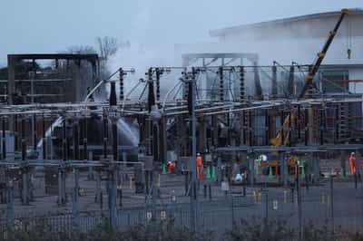 Image for Cause of Heathrow shutdown fire still unknown, initial report says