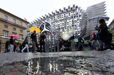 Image for Mercedes says German production not competitive, two plants under threat
