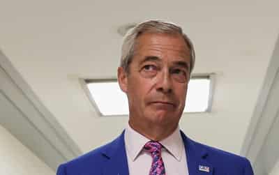Image for Reform's Farage vows to start preparing for government to make UK 'great again'