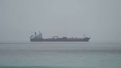 Image for Oil prices slip as traders weigh strong Mideast exports against Gulf tensions