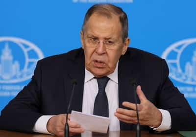 Image for Deal to sell stake in Serbia's NIS to Hungary's MOL would benefit Russia, Lavrov says