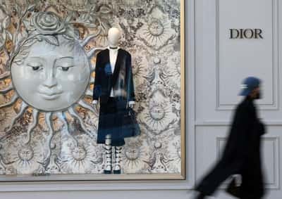 Image for Arnault family to simplify LVMH shareholding structure through Christian Dior