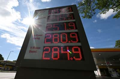 Image for Germany plans cut in energy tax to lower petrol prices, Bild reports