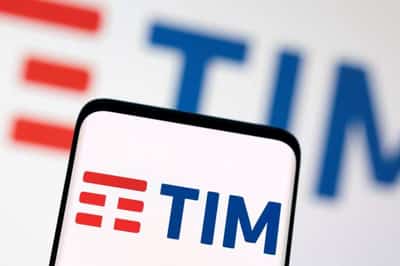 Image for TIM plunges to hit record lows after latest delay to network deal
