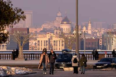 Image for Russia, under war spending pressure, set for more austerity, tax hikes