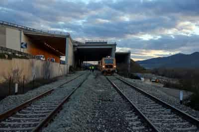 Image for Greece orders safety investments by Italian-owned railway after train crash