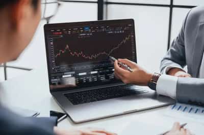 Image for Top 5 Strategies for Retail Traders to Navigate Volatile Forex Markets