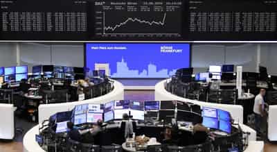 Image for Chip stocks slip, keeping European shares muted ahead of data-heavy week