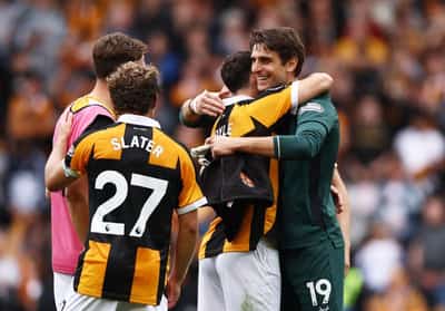 Image for Soccer-Hull in dreamland on Premier League return