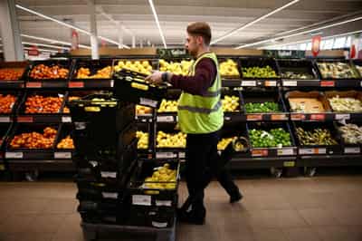 Image for Inflation drives Britain’s record Christmas grocery sales