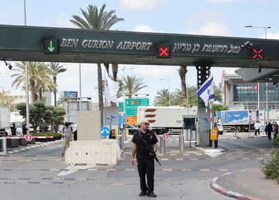 Image for Factbox-Airlines suspend flights to Israel after Houthi attack on airport