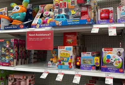 Image for Seeing low-income consumers squeezed, retailers target $10 and under gifts