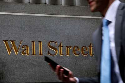 Image for Factbox-How hedge funds performed in a volatile November
