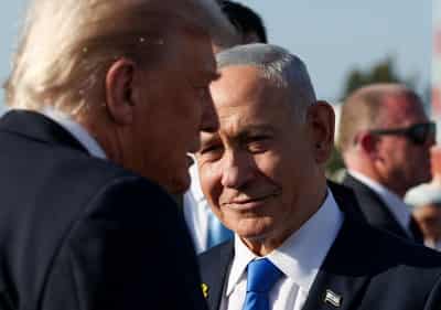 Image for Trump warns Iran of possible strike, urges Hamas to disarm after meeting Netanyahu