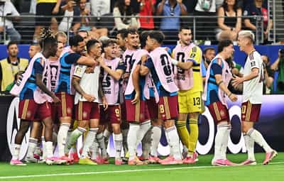 Image for Soccer-Spain beat France 2-0 to reach World Cup final