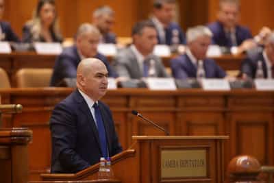 Image for Romania's top court delays ruling on two fiscal measures