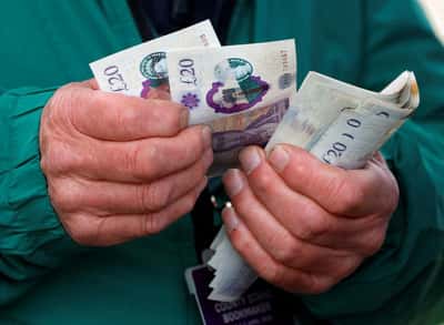 Image for Foxes, sharks and puffins in line to replace historic figures on UK banknotes