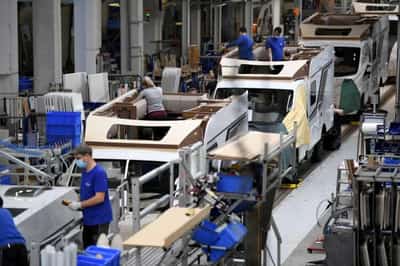 Image for Euro zone likely to endure recession as downturn deepens