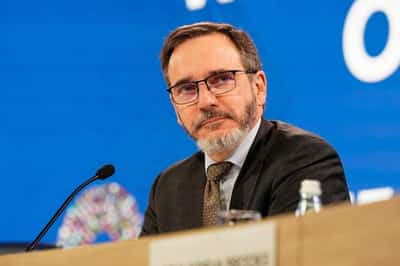 Image for Outgoing IMF chief economist sees risks, shifting trade ties and continued uncertainty on global outlook