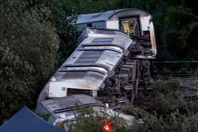 Image for Track irregularity seen at site of UK train derailment, say rail accident investigators