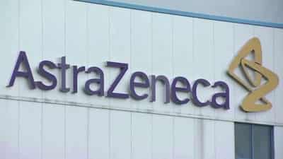 Image for AstraZeneca finds no evidence of increased blood clot risk from vaccine