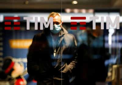 Image for In shadow of KKR approach, Telecom Italia presses ahead with alternative plan