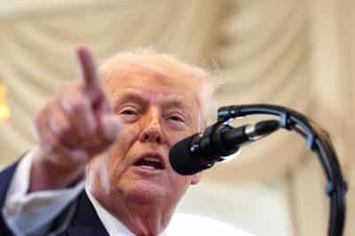 Image for Trump vows tariffs on eight European nations over Greenland