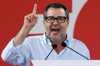 Image for Italy has enough jet fuel until end-May, transport minister says