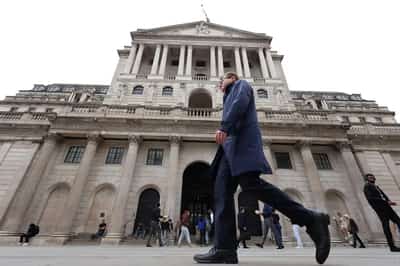 Image for Bank of England cuts rates but sees higher inflation after Reeves’s budget