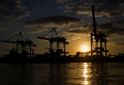 Image for German exports fall unexpectedly in August
