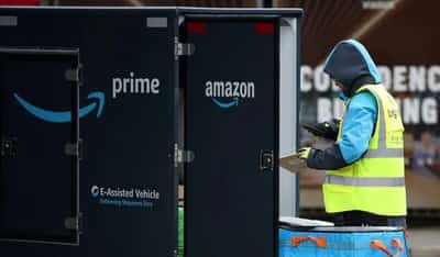 Image for UK online sales to grow 2.7% in Christmas shopping season -Adobe report