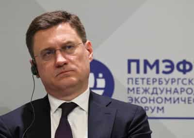 Image for Russian government prioritises fuel for vehicles servicing food retail chains