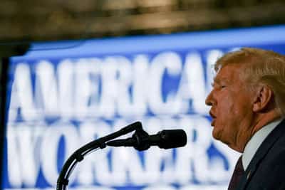 Image for Trump to meet munitions makers amid push to replenish weapons stockpiles