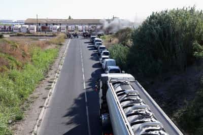 Image for French fishermen blockade ports as budget fight looms