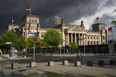 Image for German cabinet to approve draft budget with more than €203 billion in borrowing, sources say