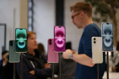 Image for Apple shares rise after positive sales outlook signals iPhone recovery