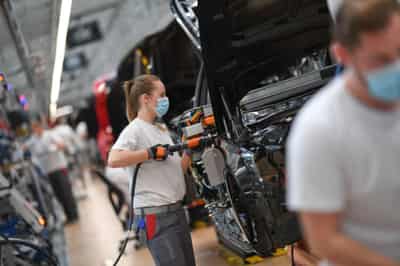 Image for German manufacturing hums along in May despite supply bottlenecks: PMI