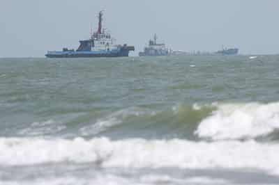 Image for Trump says Strait of Hormuz has been demined, warns Iran not to plant more